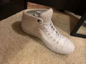 Great condition men’s all white converse size 7
