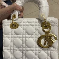 Authentic Small Chanel Wallet Chain for Sale in Las Vegas, NV - OfferUp