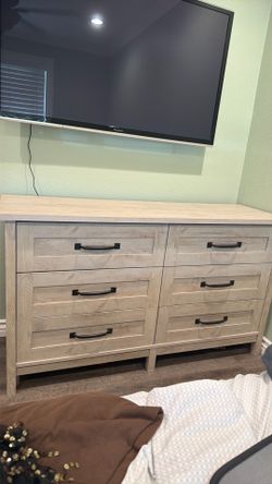 Dresser in Great condition