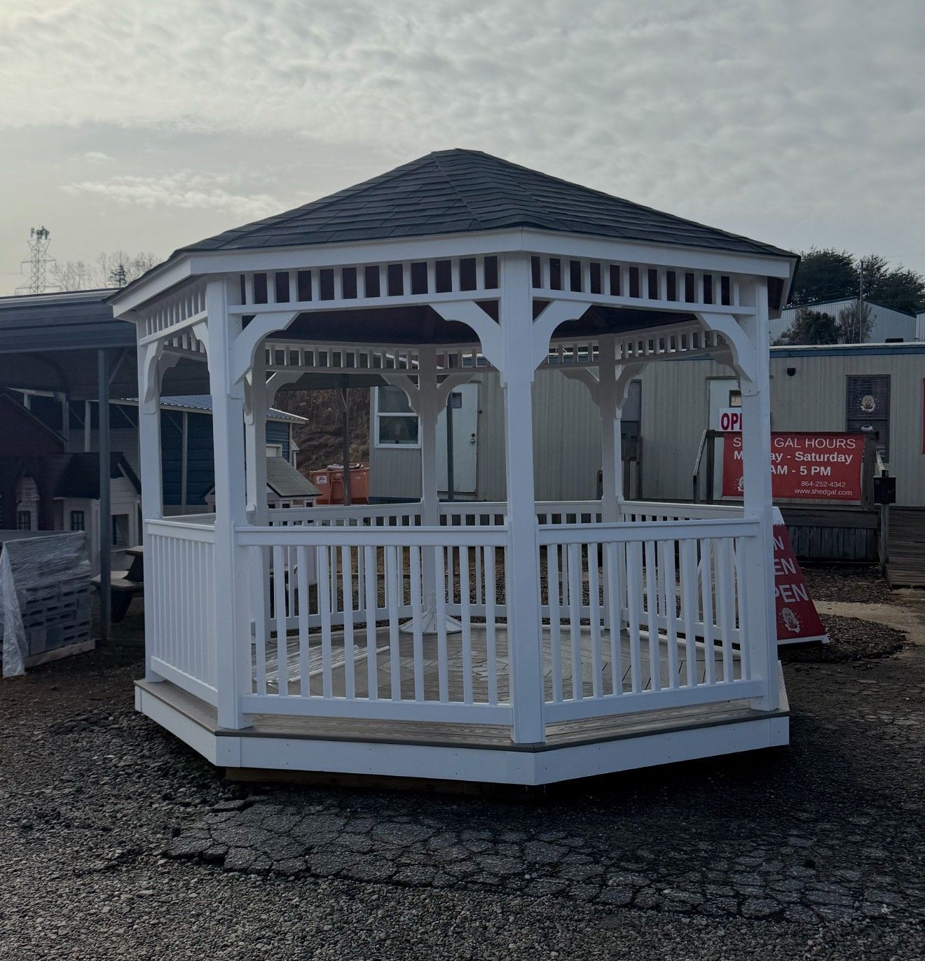 🚨 Backyard Showstopper! 12’ Country Gazebo!