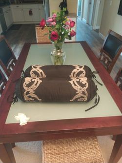 Decorative Pillows. 