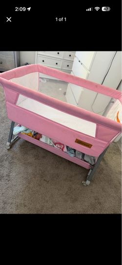 Pink bassinet