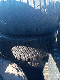 Used Set tires 315 70 17 Goodyear