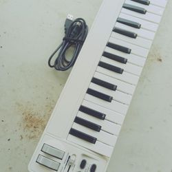 MiDi Keyboard