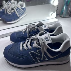 New Balance Classic 574, Navy blue