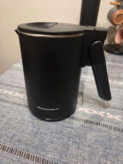 Elite Gourmet Dual-Voltage Travel Electric Kettle, 0.6L Stainless Steel, 120-230V, Black