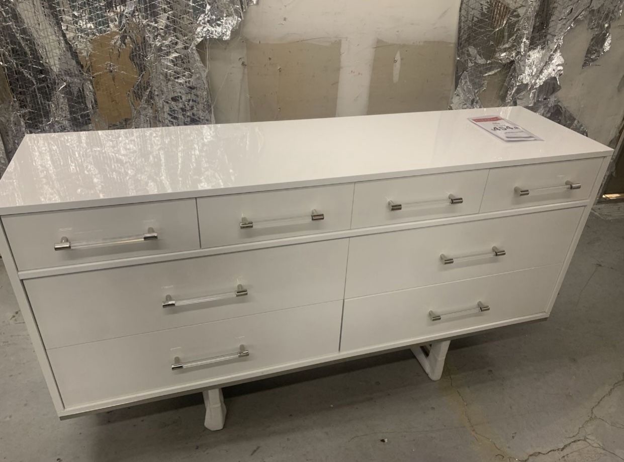 Cortina White Dresser for Sale in Miami FL OfferUp