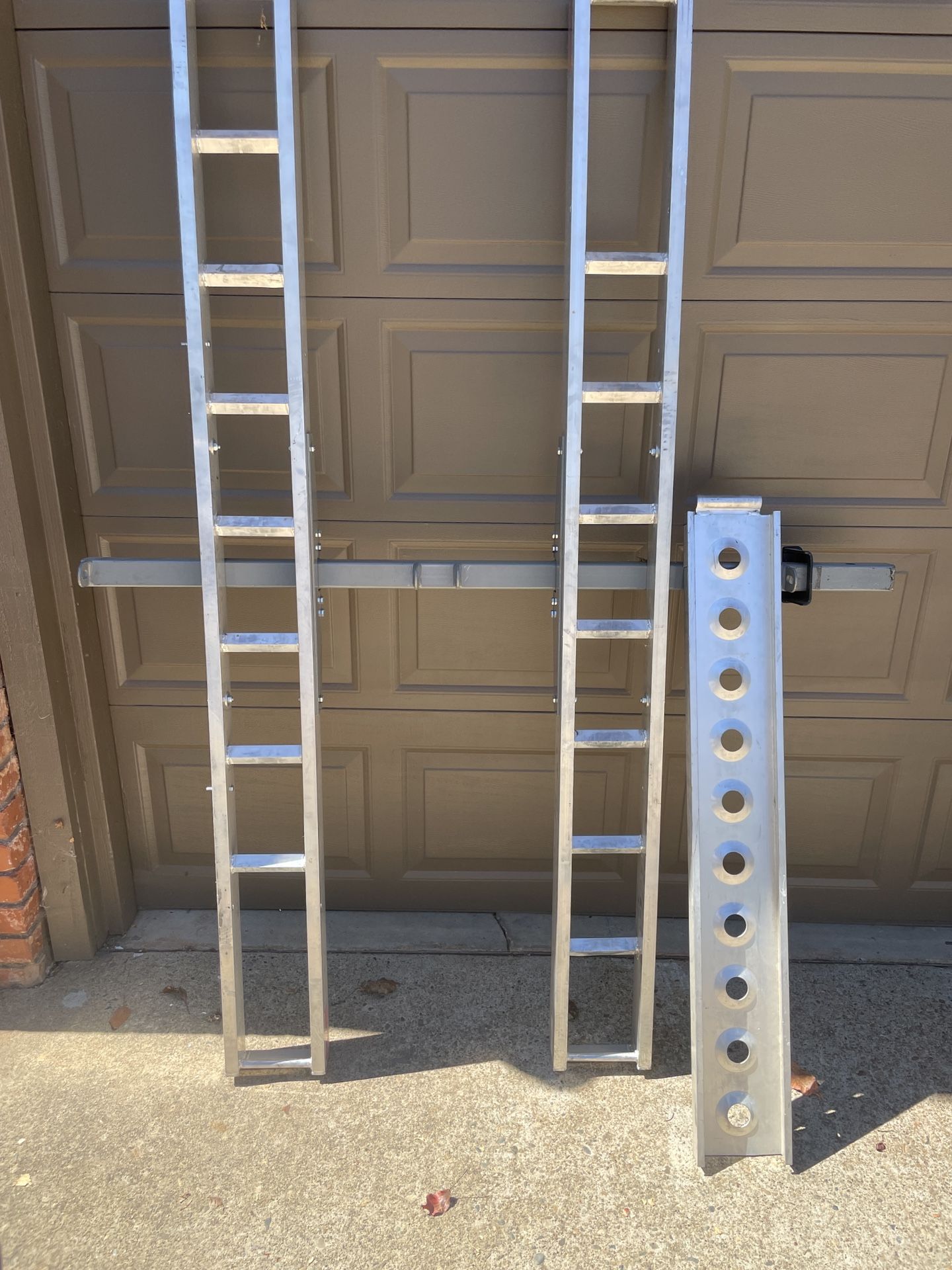 Double Motorcycle Carrier Scooter Dirt Bike Hitch Mount Good Condition. With Ramp No Accessories.