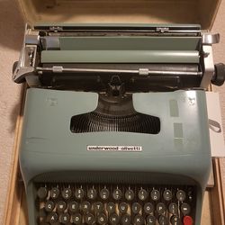 Vintage/Classic Typewriter