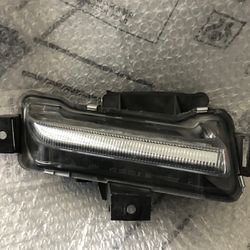2016-2018 Chevy Camaro Foglight Led Righ Side Oem