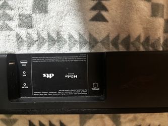 Soundbar and base