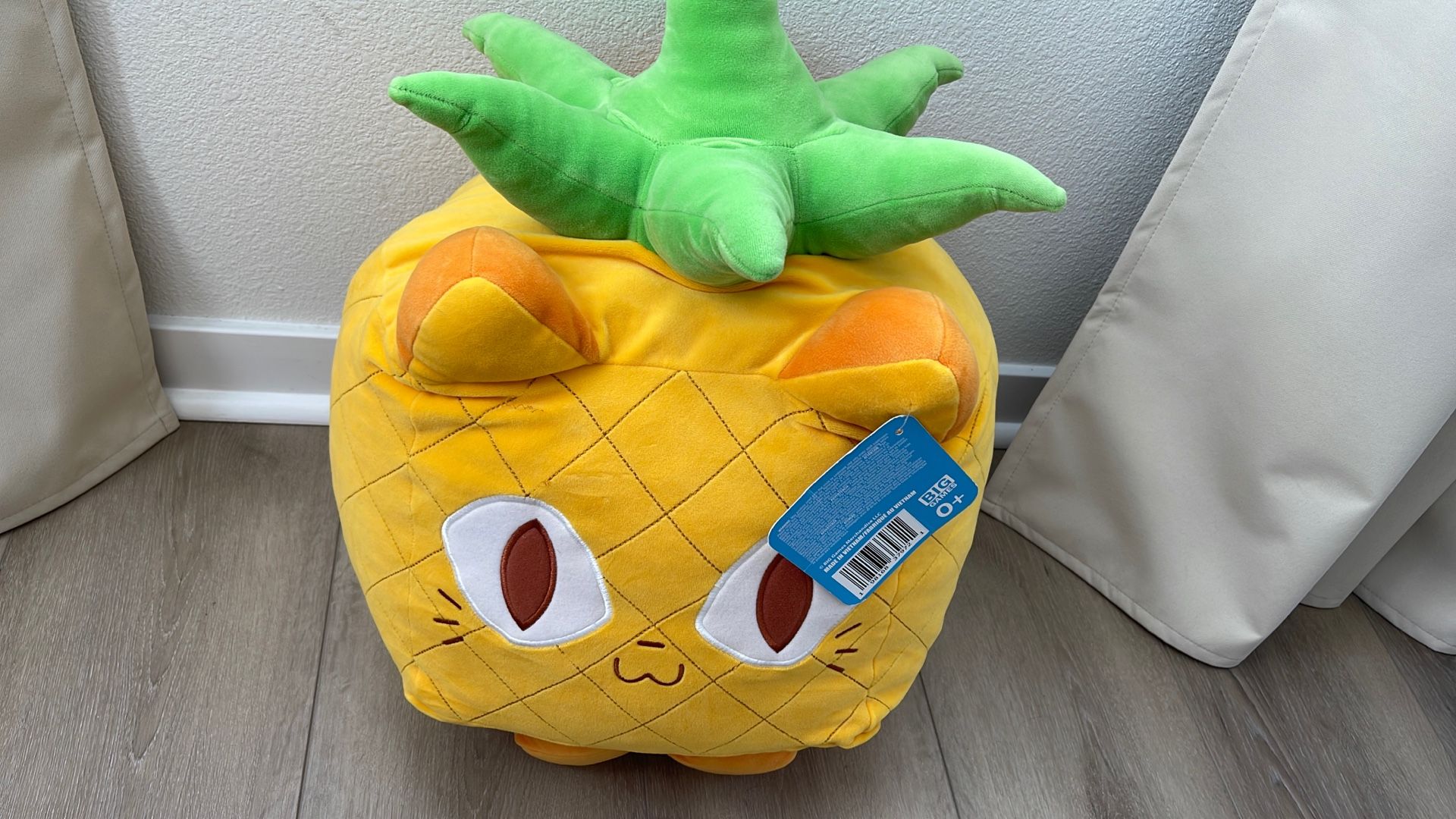 Titanic Cat Plushie In Box Never Opened With Code