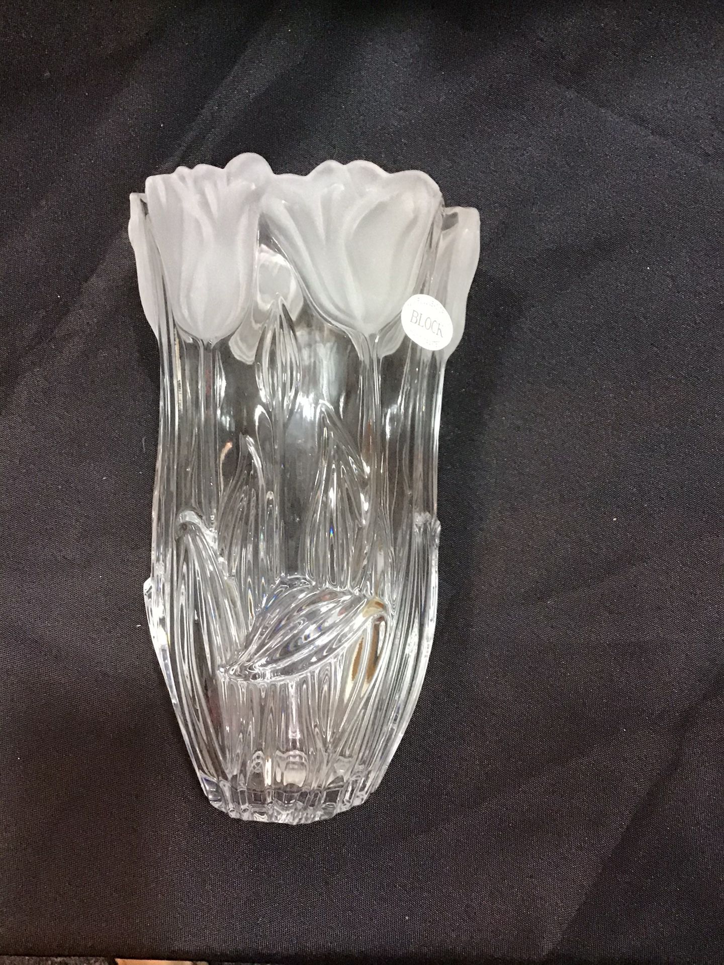 Block Tulip Flower Vase 8 inch / New UPC 728216269645