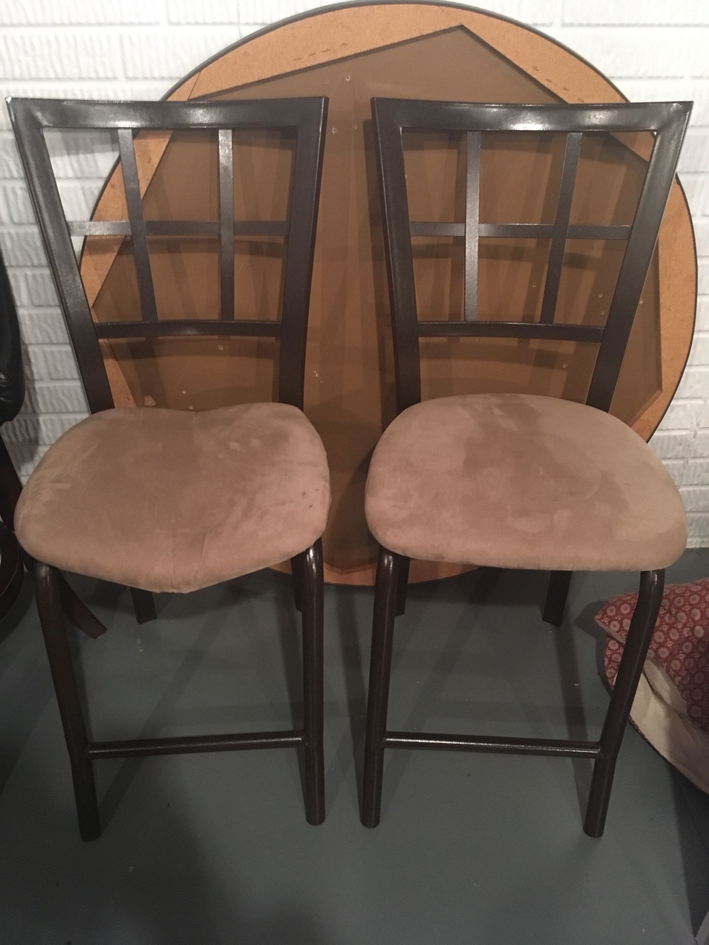 Table and 2 Chairs