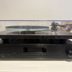 Rotel turntable record player and speaker set