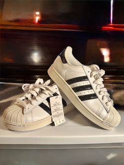 Adidas Superstars II w/Snake Skin Stripes / size 8w / $60.00