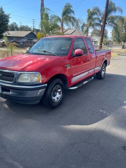 1998 Ford F-250 Extended Cab Pickup Truck