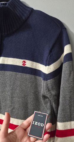 New with tag boys size 14/16 Izod sweater