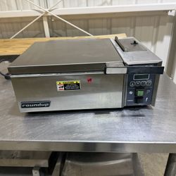 Round Up Countertop Steamer 