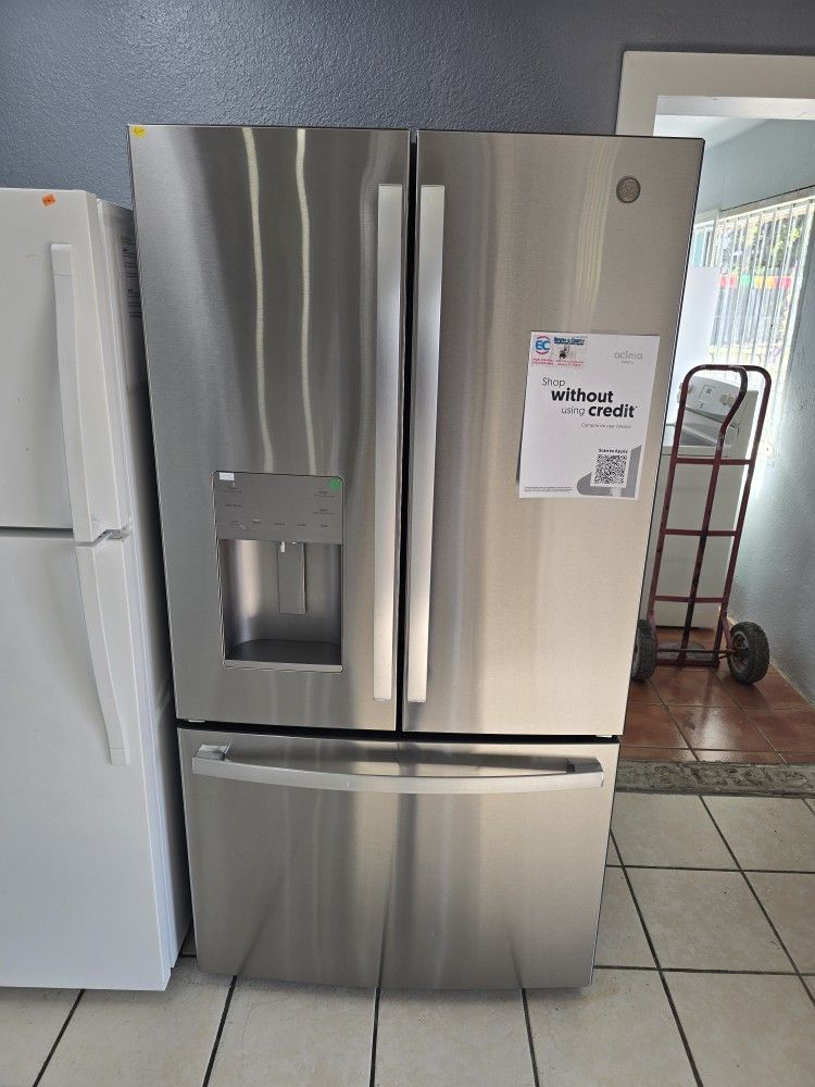 Brand New GE Refrigerator With Warranty