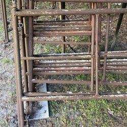 4’ Scafold frames 9 pcs, 4 ‘6” Scafold frames 2pcs $80 per set two frame two braces