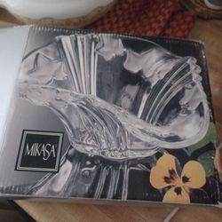 Mikasa Crystal Glass bowl brand new