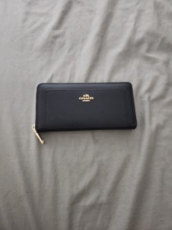  Coach  Accordion Wallet 