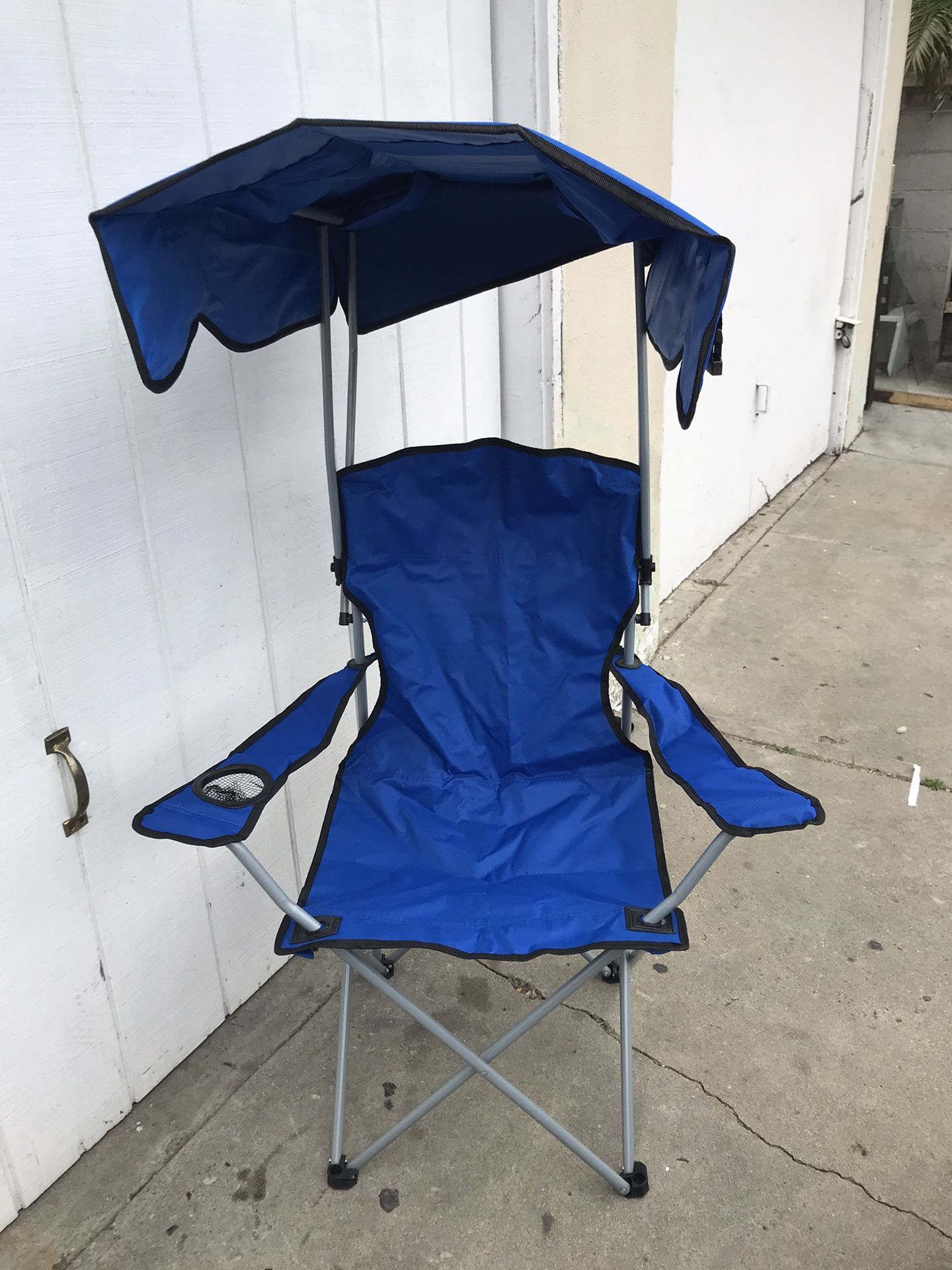 FOLDING CHAIR