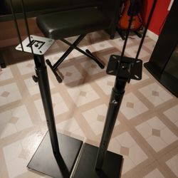 BOOKSHELF SPEAKER STANDS (Open Box)
