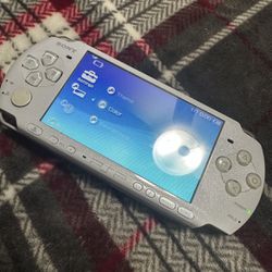 PSP 3000 White Pearl