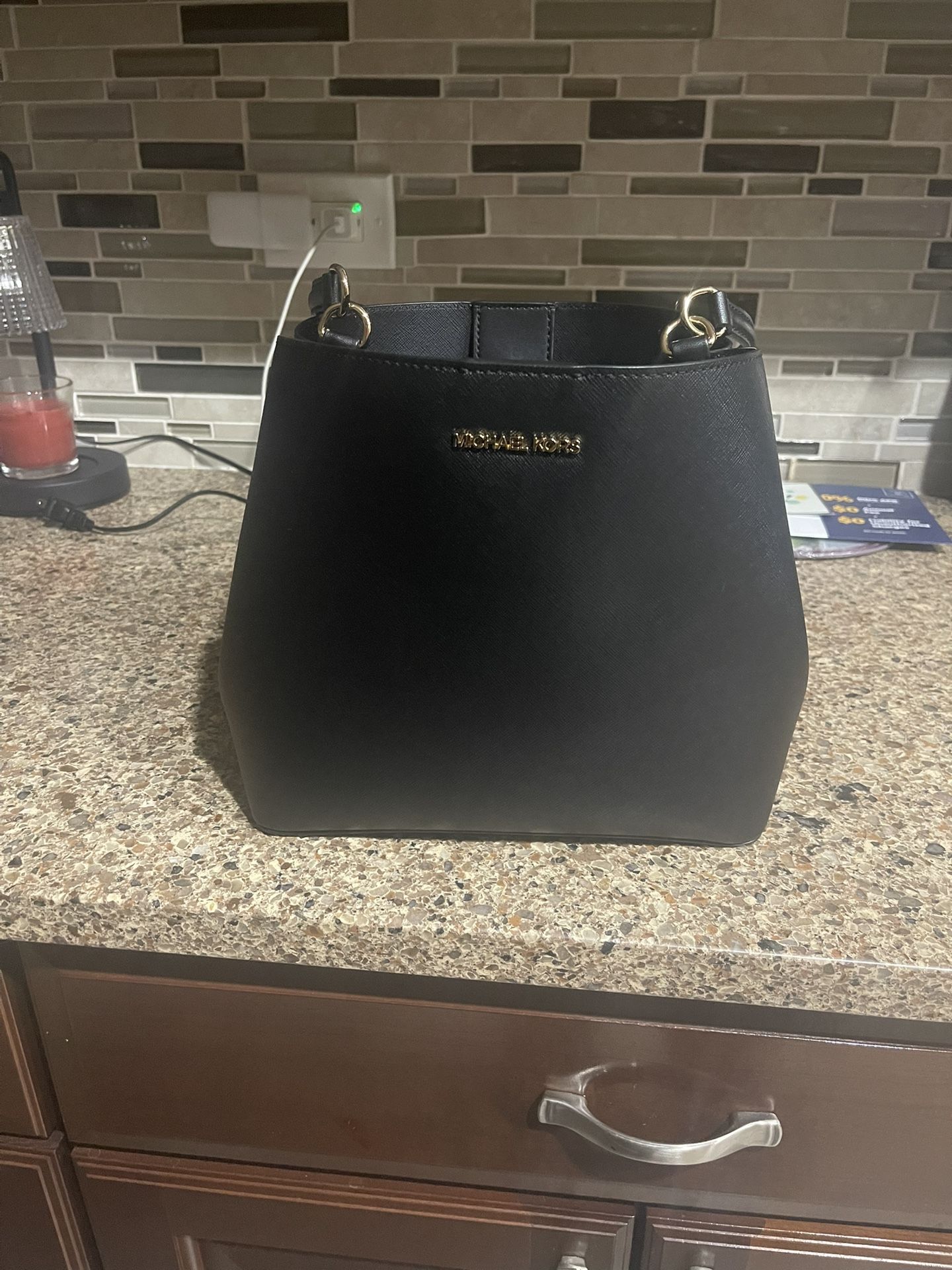 Michael Kors Pratt Shoulder Bag