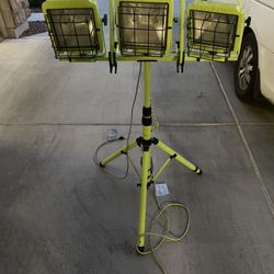 Triple 1500w work light