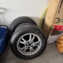 I'm selling wheels for Toyota Prius, tires are not suitable, each for $30