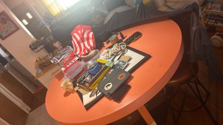 FREE LARGE ROUND TABLE