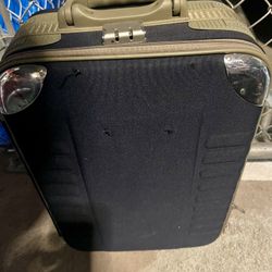 Misc items (yoga mat, carryon, makeup case , travel pillow, shoe organizer, hamper) 