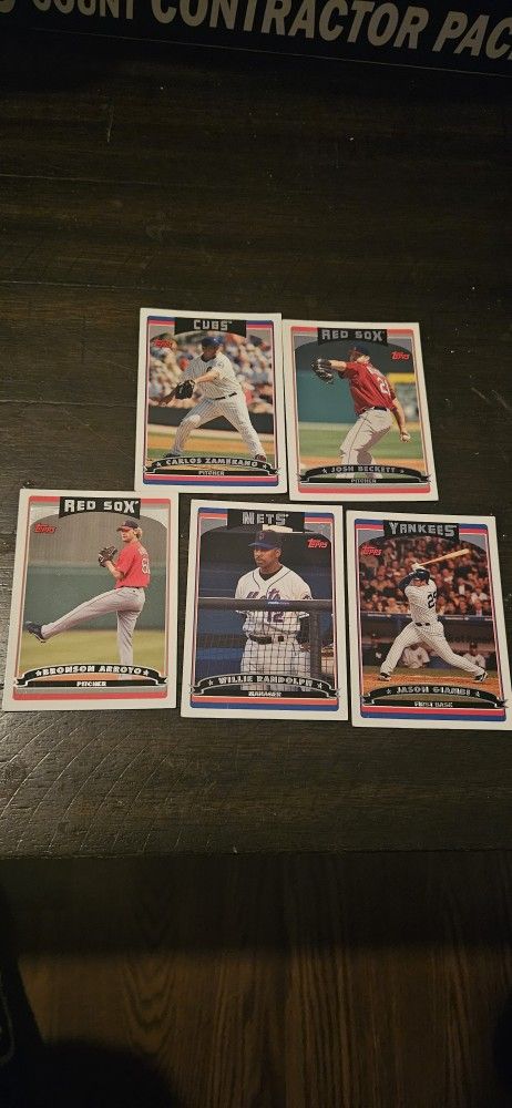 30 Baseball Cards