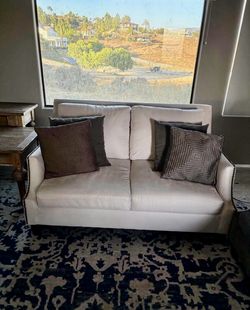 Couch set