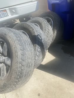 Nissan  Titan 2011 Tires  