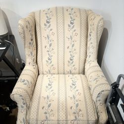 Vintage floral wingback chair (upholstered )