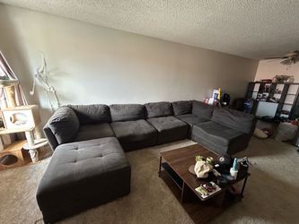 Large Gray Fabric Sectional Sofa with Ottoman