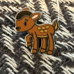 2010 Disney Booster Pin Cute Character Animals Baby Bambi