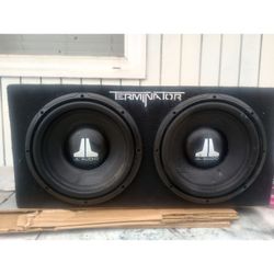 12" JL AUDIO SUBS 