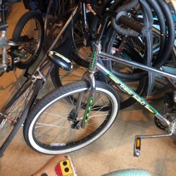 Predator 24” Bmx Bike