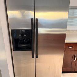 Refrigerator Stainless Whirlpool