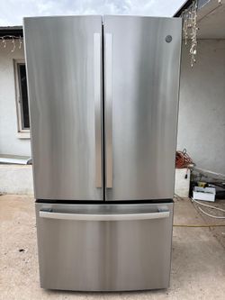 GE 2024 counter depth Fridge works perfect in good condition for delivery to the garage