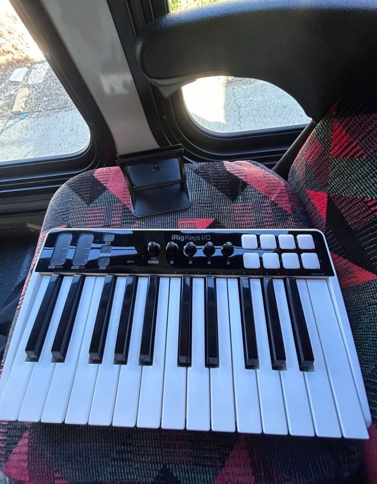 IK Multimedia iRig Keys I/O 25 Keyboard/beat production