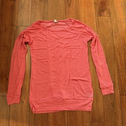 Women’s Guess Long Sleeve Shirt, Small