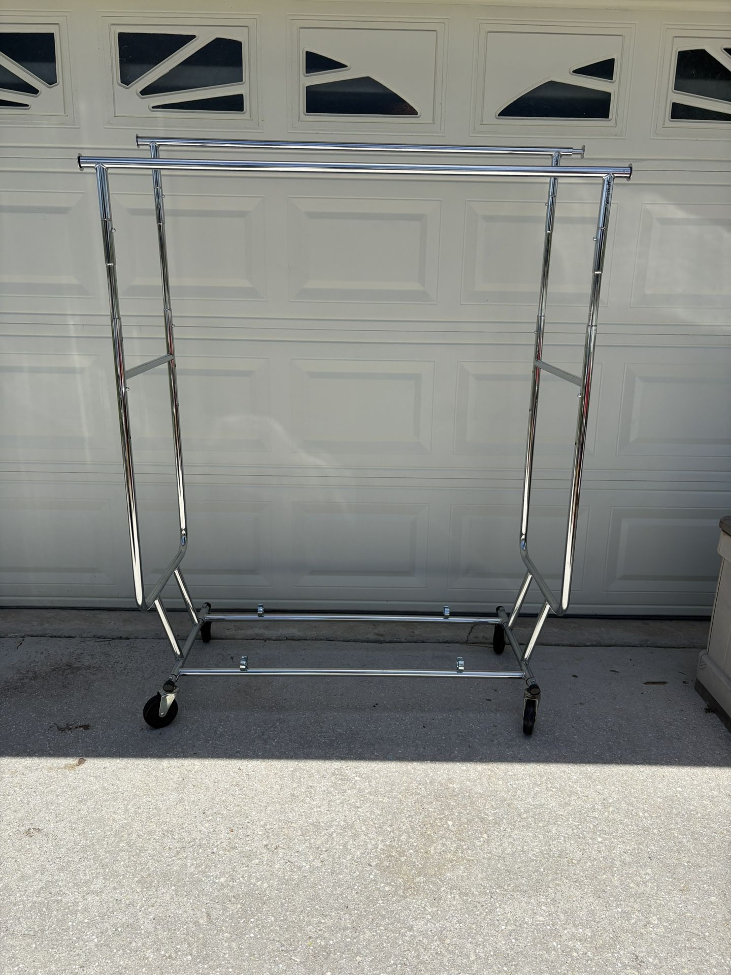 Adjustable Rolling Double Rail Commercial Clothing Rack EUC