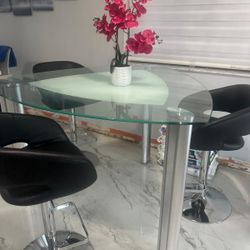 Dining Table With 3 High Chairs Used In Good Condition
