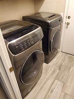 Samsung Front Load Washer & Gas Dryer Set – $500